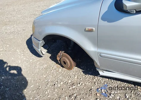 2001 Mercedes-Benz Ml 320 из США, поврежденный, VIN 4JGAB54E01A247883